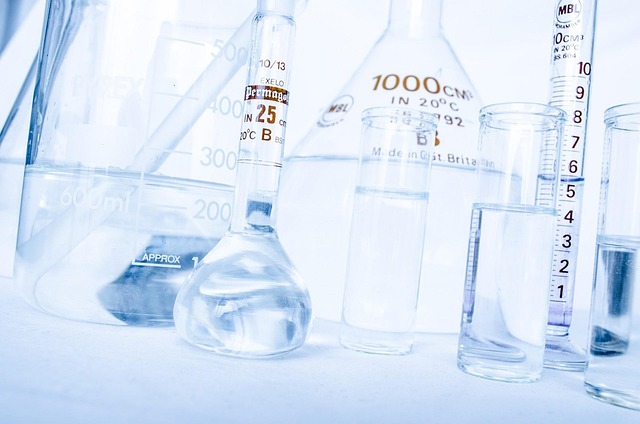 如何選擇和使用聚氨酯涂料高效觸變劑，以解決涂料在垂直表面施工時的流掛和分層問題。